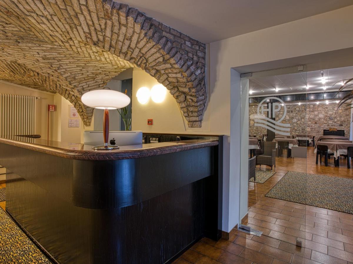 Hotel Piroscafo Дезенцано-дель-Гарда Екстер'єр фото